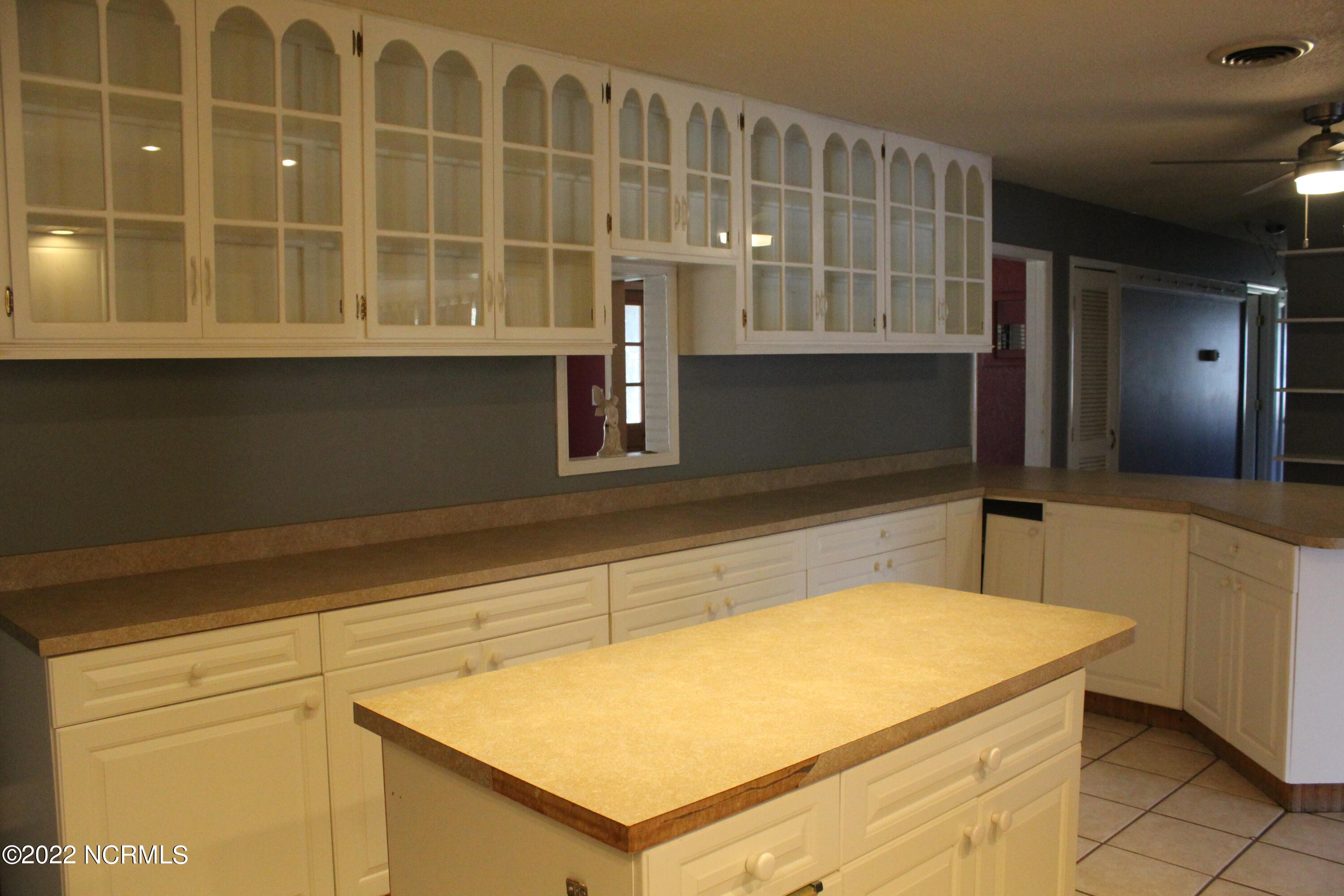 1098 Lake Road Newport, NC 28570 - Photo 7 of 52 Kitchen Island View