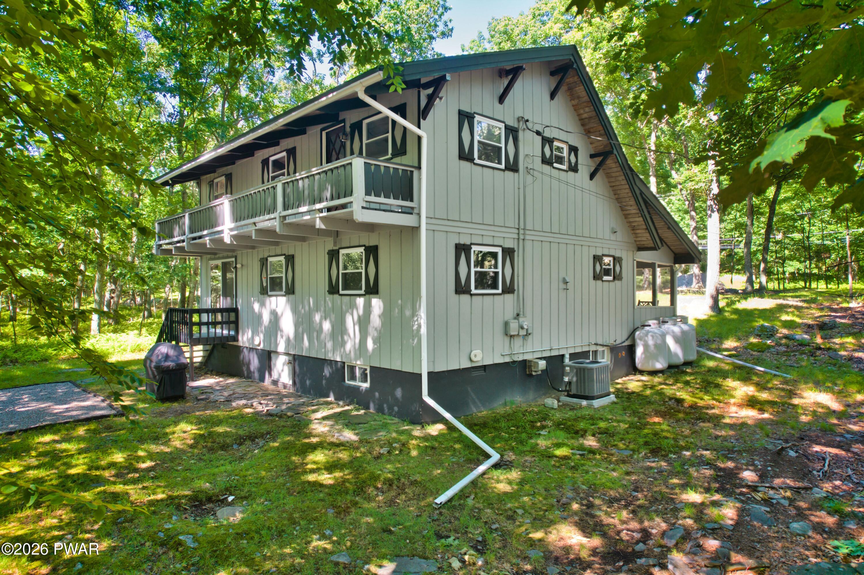 326 Gold Finch Road Bushkill, PA 18324 - Photo 35 of 37
