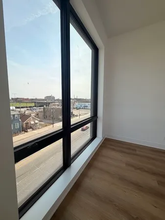 $3,350 | 1320 South Ashland Avenue, Unit 201, Chicago, IL 60608