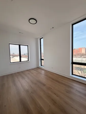 $3,350 | 1320 South Ashland Avenue, Unit 201, Chicago, IL 60608