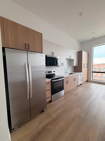 $3,350 | 1320 South Ashland Avenue, Unit 201, Chicago, IL 60608