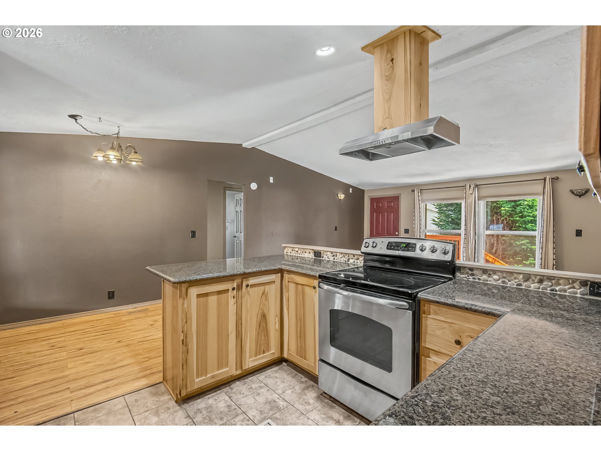 1949 Southeast Palmquist Road, Unit 5 Gresham, OR 97080 - Photo 10 of 28