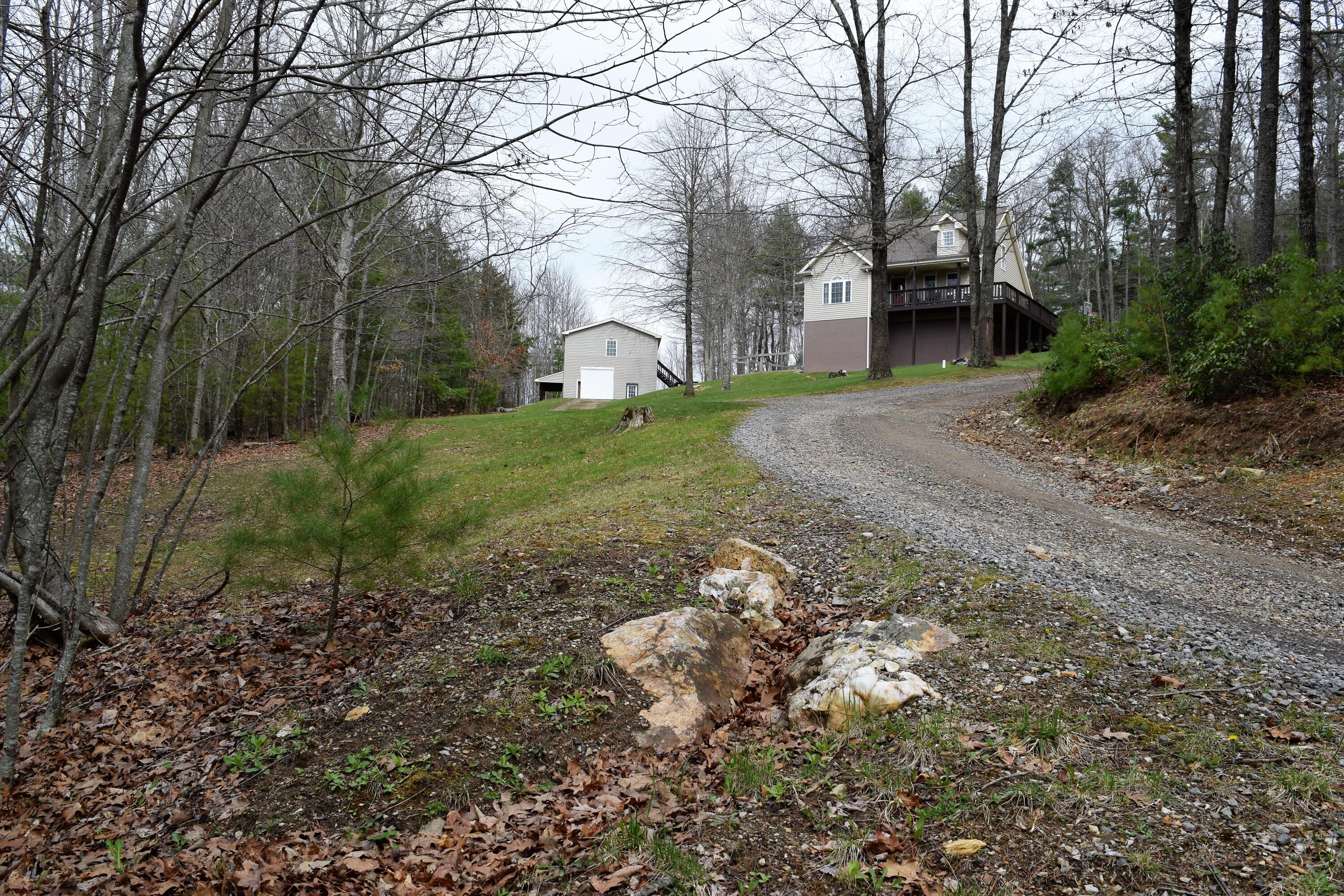 239 Teaberry Lane Northwest Riner, VA 24149 - Photo 3 of 50 2