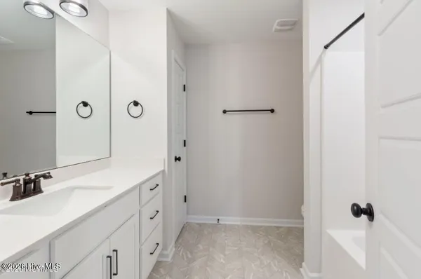 $1,995 | 8372 Paramount Point, Leland, NC 28479