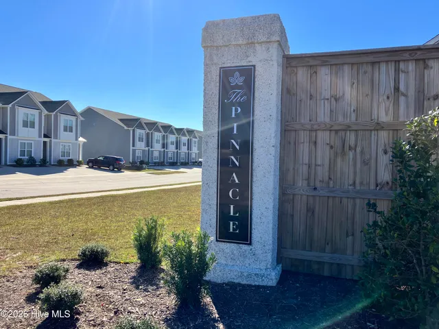 $1,995 | 8372 Paramount Point, Leland, NC 28479