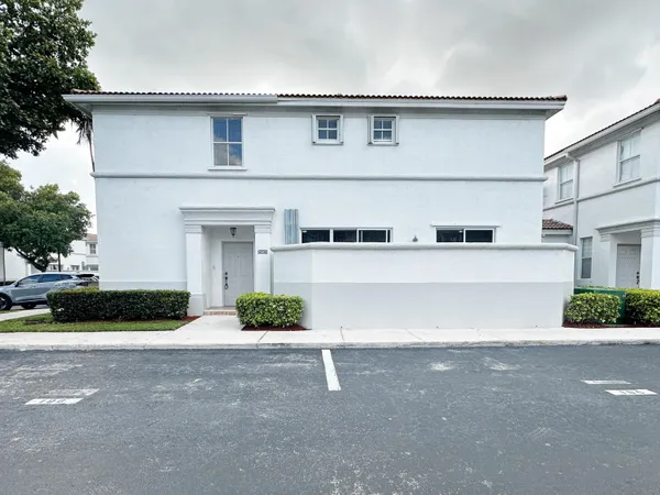 $3,000 | 15603 Southwest 41st Street, Unit 196, Miramar, FL 33027