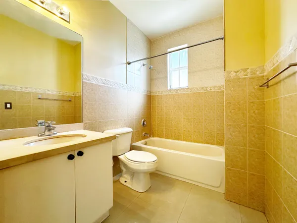 $3,000 | 15603 Southwest 41st Street, Unit 196, Miramar, FL 33027