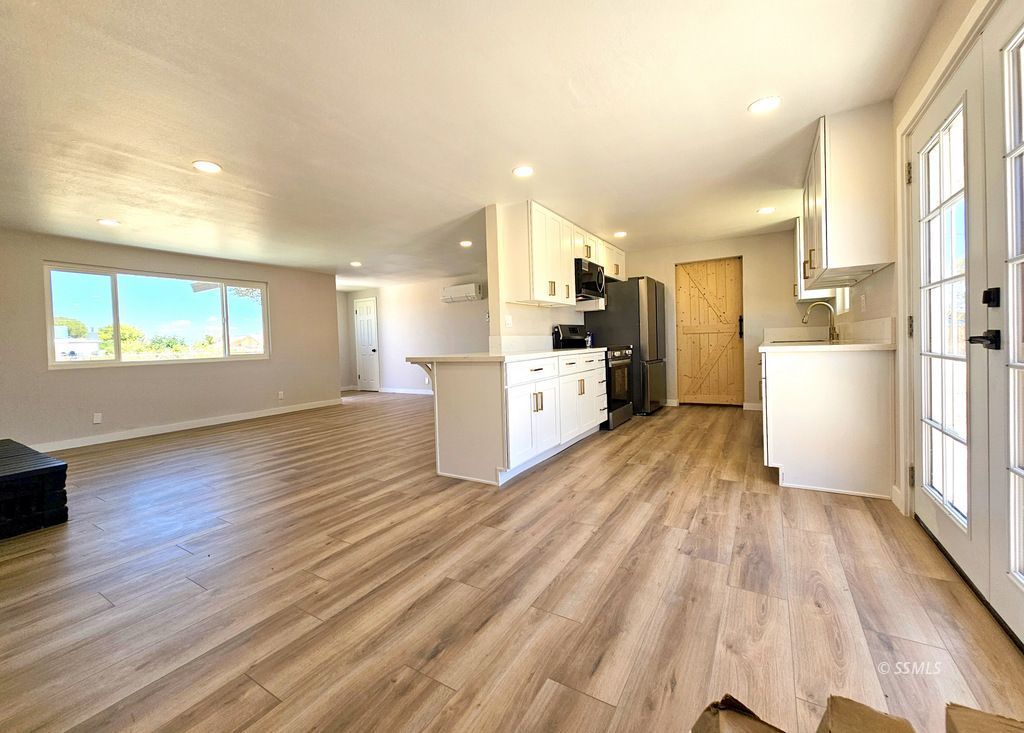 420 South Yorktown Street Ridgecrest, CA 93555 - Photo 2 of 46