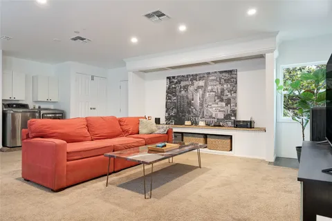 $425,000 | 1800 Rainy Meadows Drive, Austin, TX 78758