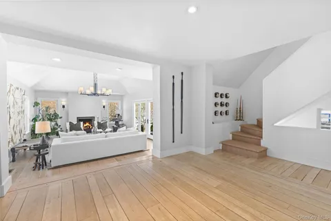 $1,375,000 | 101 Upper North Highland Place, Croton-on-Hudson, NY 10520