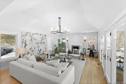 $1,375,000 | 101 Upper North Highland Place, Croton-on-Hudson, NY 10520