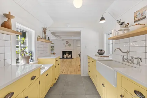 $1,375,000 | 101 Upper North Highland Place, Croton-on-Hudson, NY 10520