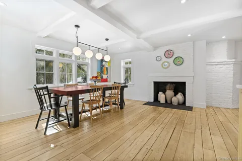 $1,375,000 | 101 Upper North Highland Place, Croton-on-Hudson, NY 10520