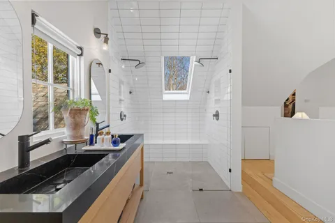 $1,375,000 | 101 Upper North Highland Place, Croton-on-Hudson, NY 10520