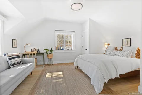 $1,375,000 | 101 Upper North Highland Place, Croton-on-Hudson, NY 10520