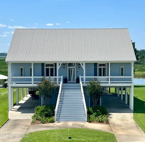 $684,750 | 34 Puunani Place, Diamondhead, MS 39525