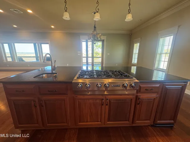 $684,750 | 34 Puunani Place, Diamondhead, MS 39525