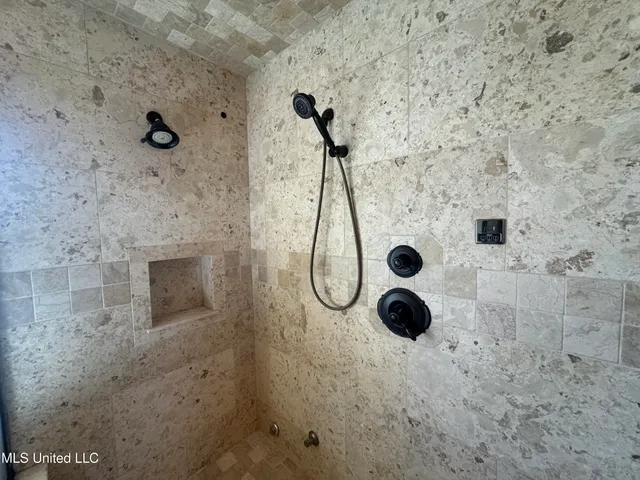 $684,750 | 34 Puunani Place, Diamondhead, MS 39525