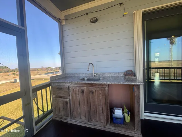 $684,750 | 34 Puunani Place, Diamondhead, MS 39525