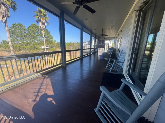 $684,750 | 34 Puunani Place, Diamondhead, MS 39525