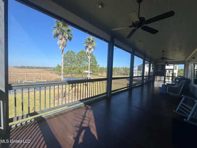 $684,750 | 34 Puunani Place, Diamondhead, MS 39525