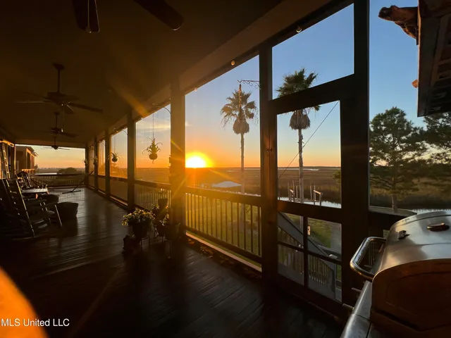 $684,750 | 34 Puunani Place, Diamondhead, MS 39525