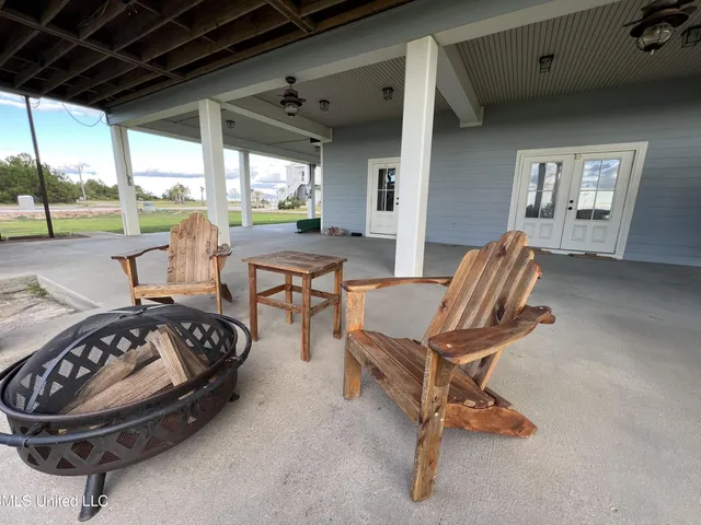 $684,750 | 34 Puunani Place, Diamondhead, MS 39525