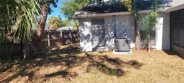 $1,975 | 1405 Castleworks Lane, Tarpon Springs, FL 34689