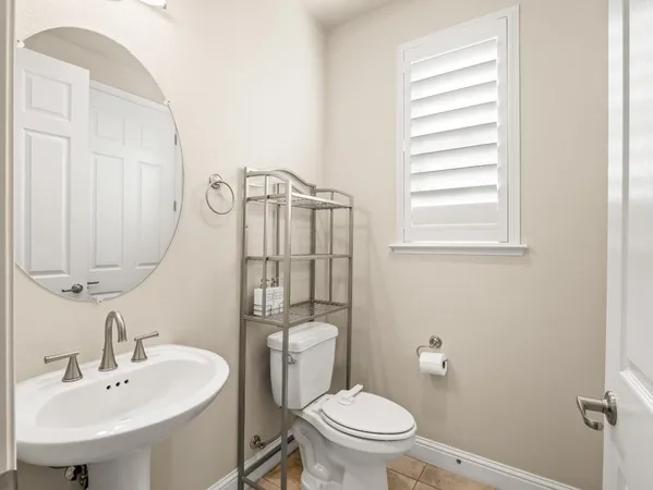 $679,000 | 11584 North Via Venitzia Avenue, Fresno, CA 93730