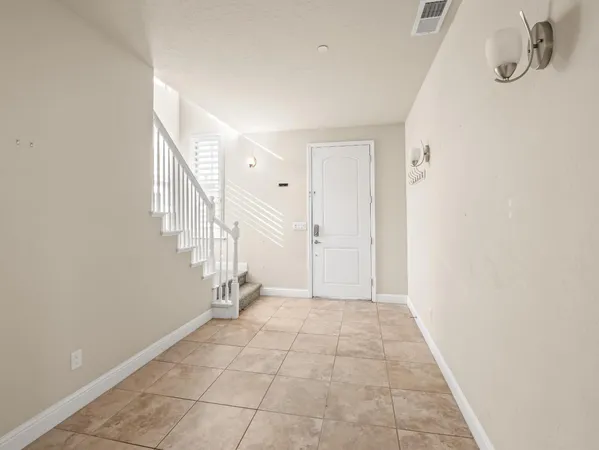 $679,000 | 11584 North Via Venitzia Avenue, Fresno, CA 93730