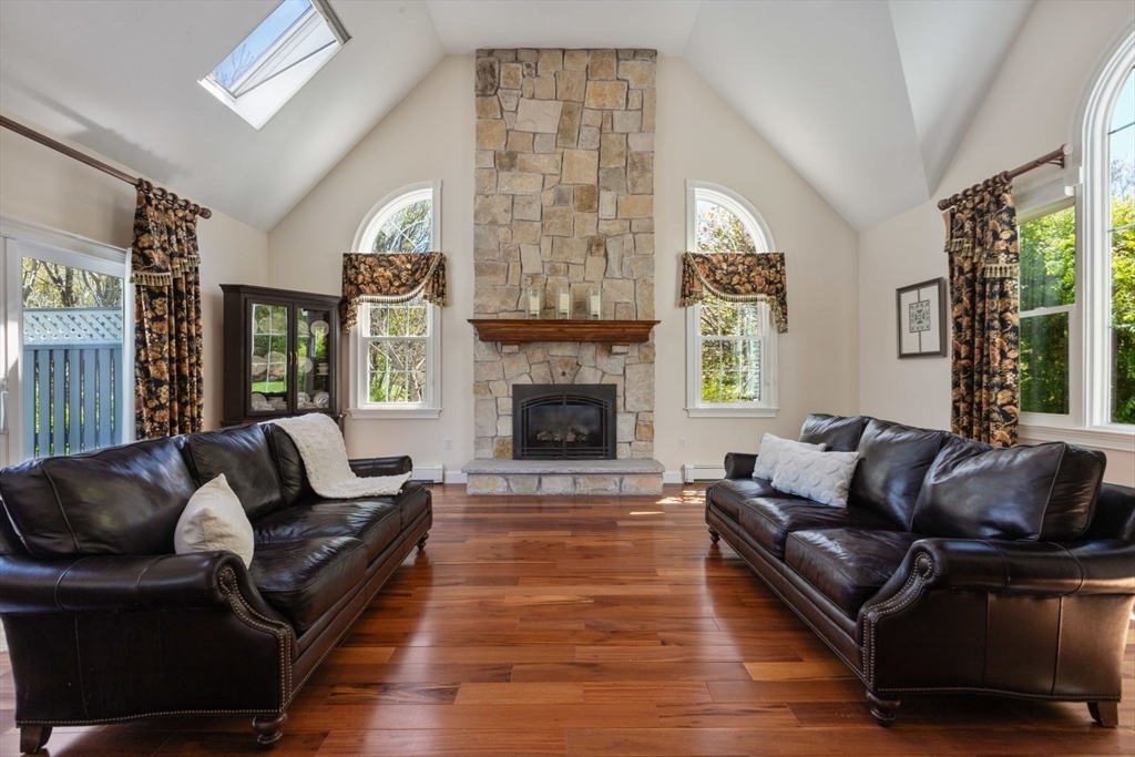 19 Bragg Road Foxboro, MA 02035 - Photo 16 of 41 Gallery Image 16