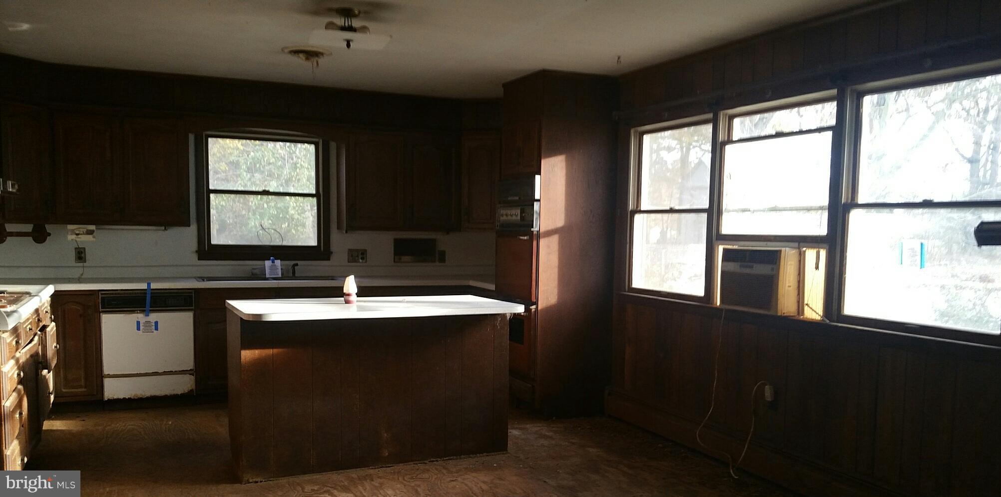 34260 Delaware Line Road Galena, MD 21635 - Photo 7 of 17 Kitchen