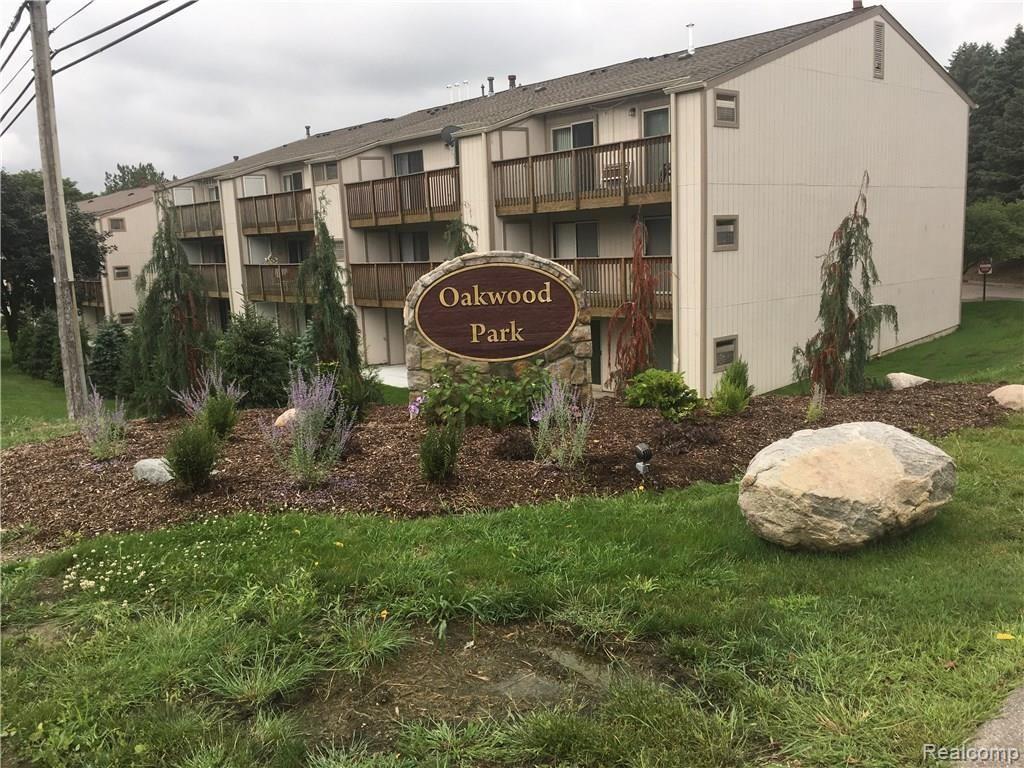 1687 Riverside Drive, Unit U14 Rochester Hills, MI 48309 - Photo 49 of 50