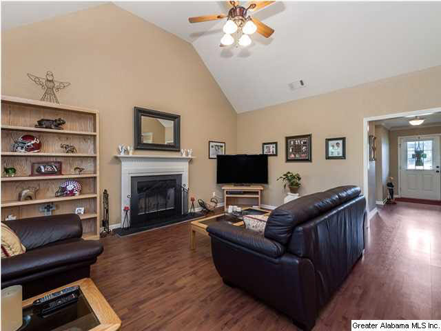 1036 Sunset Way Odenville, AL 35120 - Photo 3 of 27
