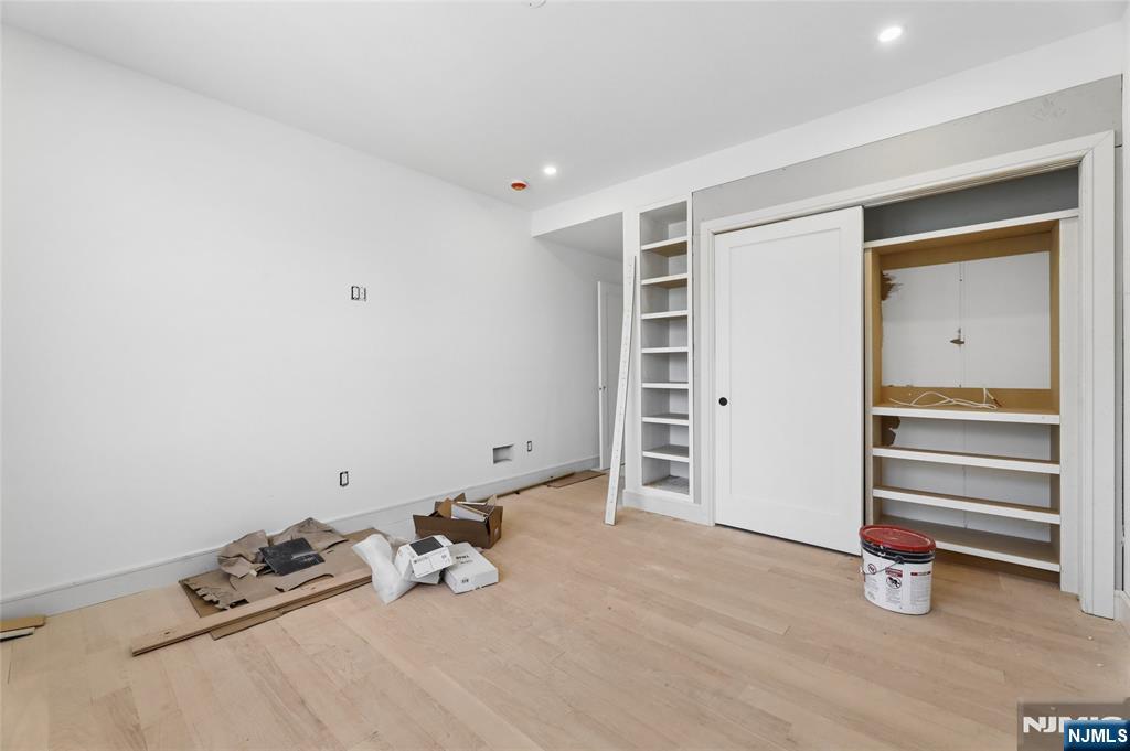 70 Carleton Road Cresskill, NJ 07626 - Photo 18 of 31