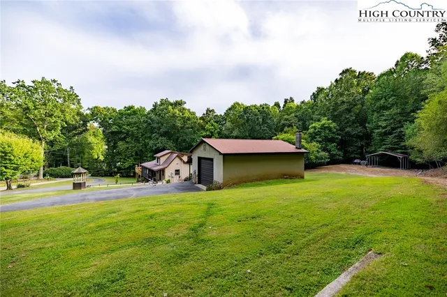 a view of a hall with an empty room