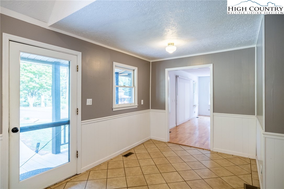 337 Pioneer Ridge Sparta, NC 28675 - Photo 6 of 50 Gallery Image 6