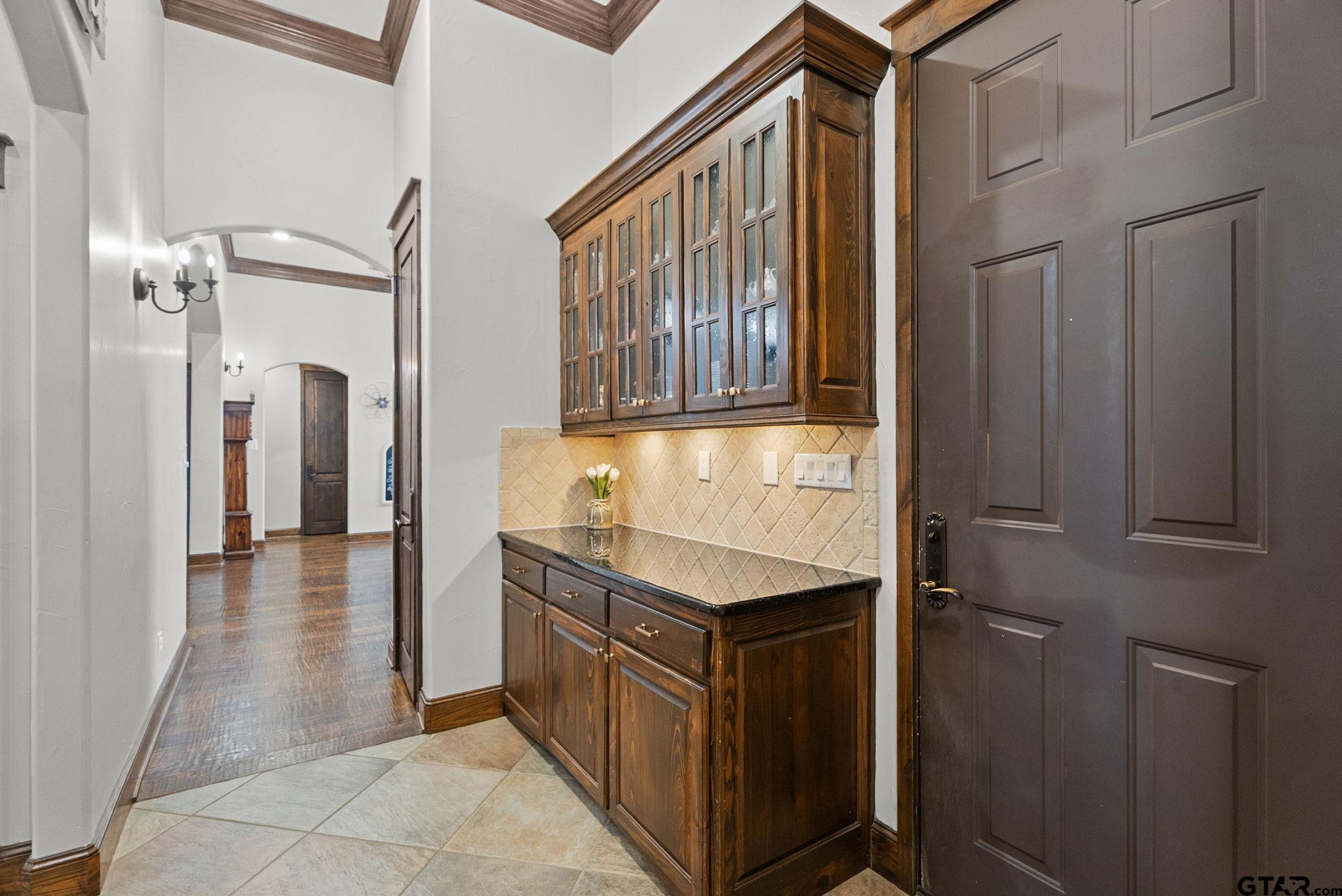 2306 Kingsmill Circle Tyler, TX 75703 - Photo 12 of 37