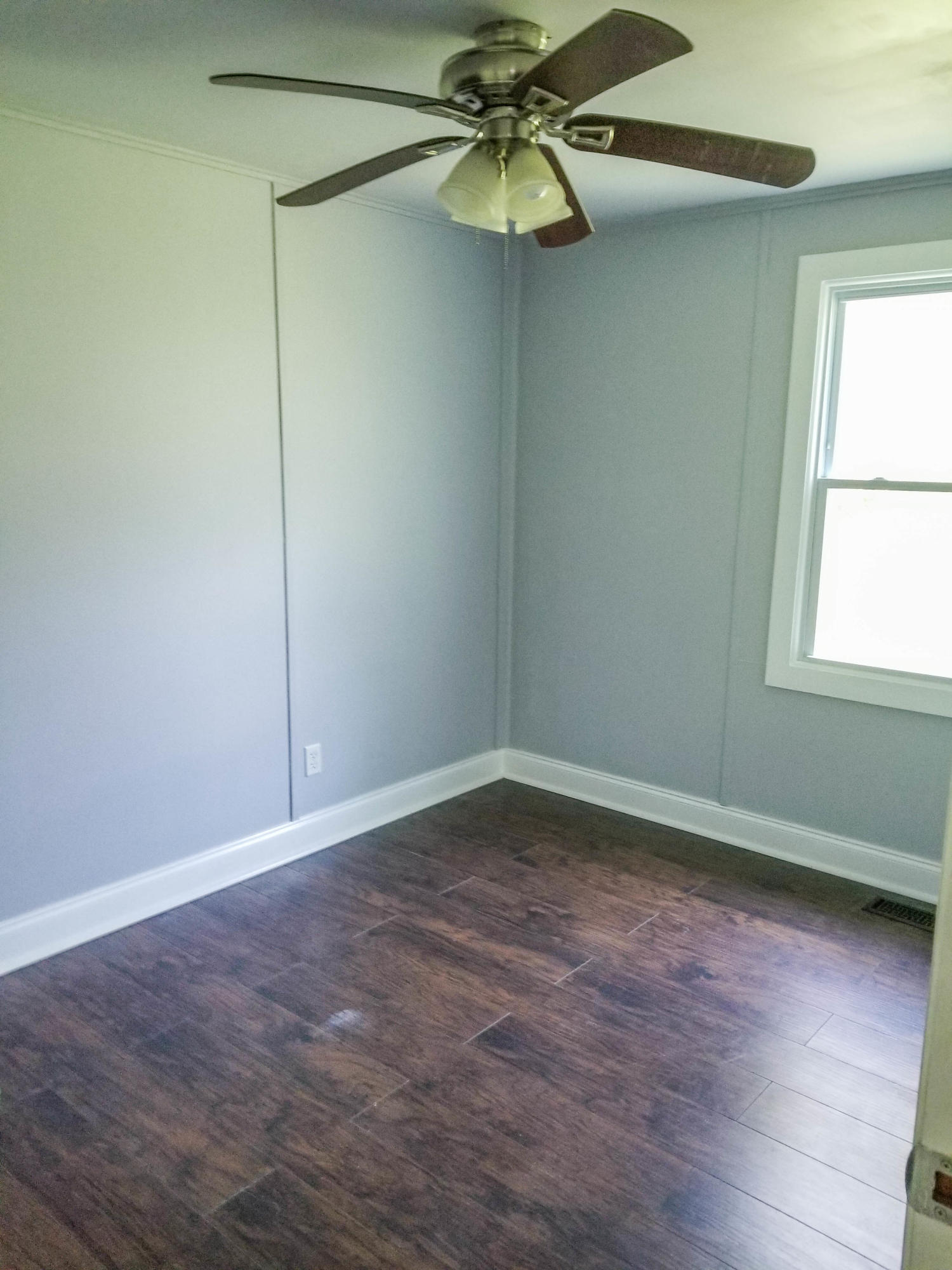 124 Jarrett Lane Oak Ridge, TN 37830 - Photo 12 of 24 jarret br
