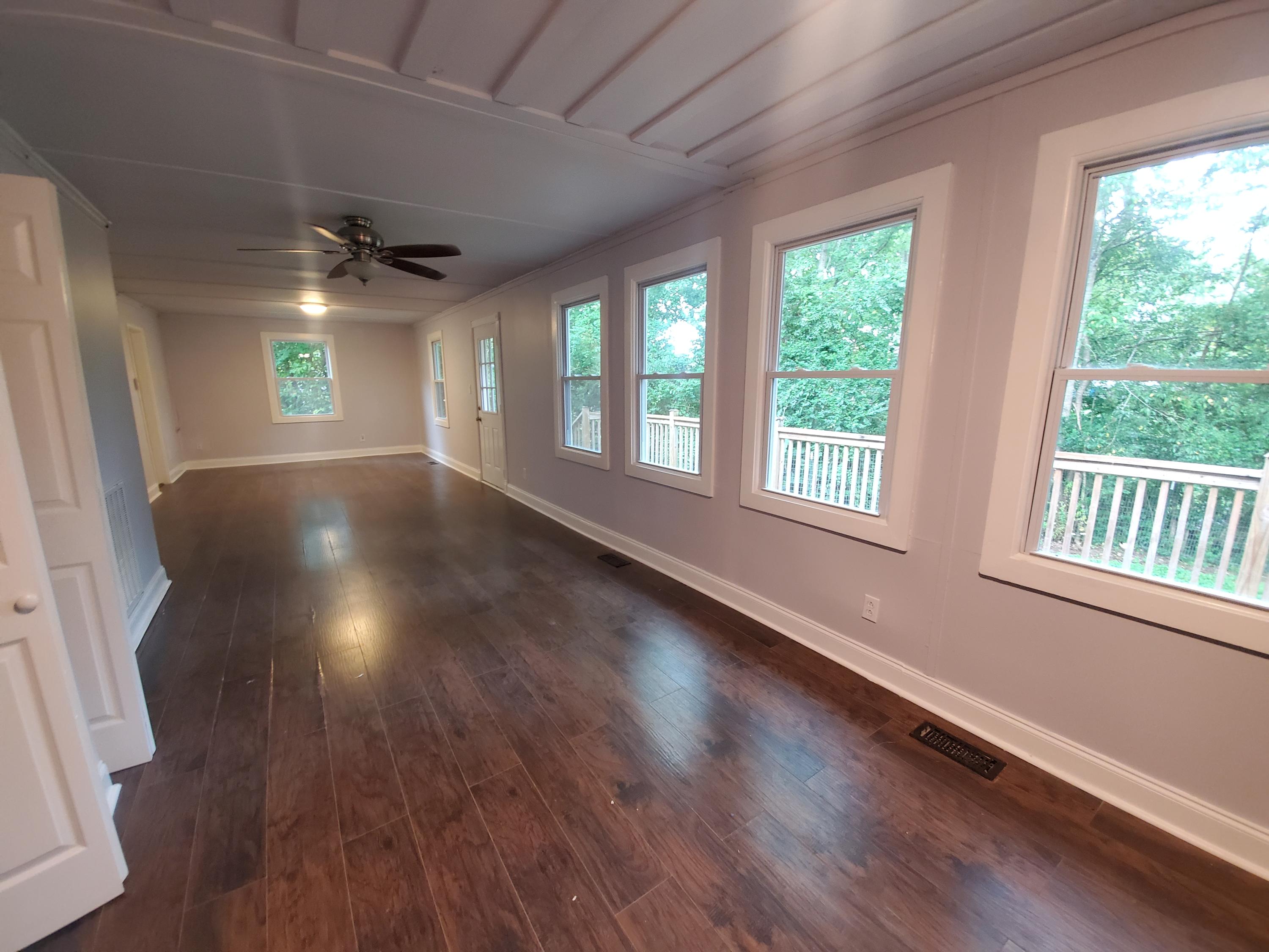 124 Jarrett Lane Oak Ridge, TN 37830 - Photo 3 of 24 20210816_175030