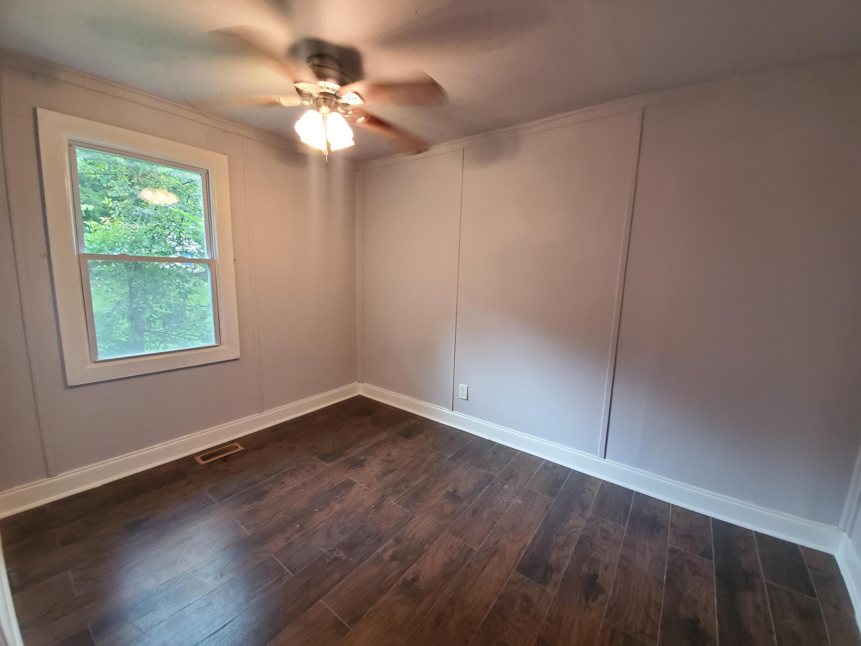 124 Jarrett Lane Oak Ridge, TN 37830 - Photo 22 of 24 20210816_175100