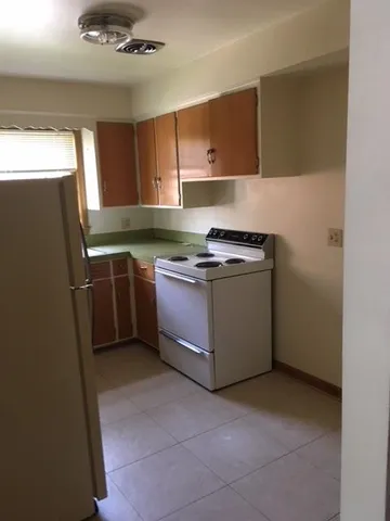 $1,285 | 925 Haywood Drive, Madison, WI 53715