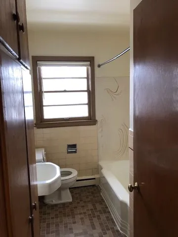 $1,285 | 925 Haywood Drive, Madison, WI 53715