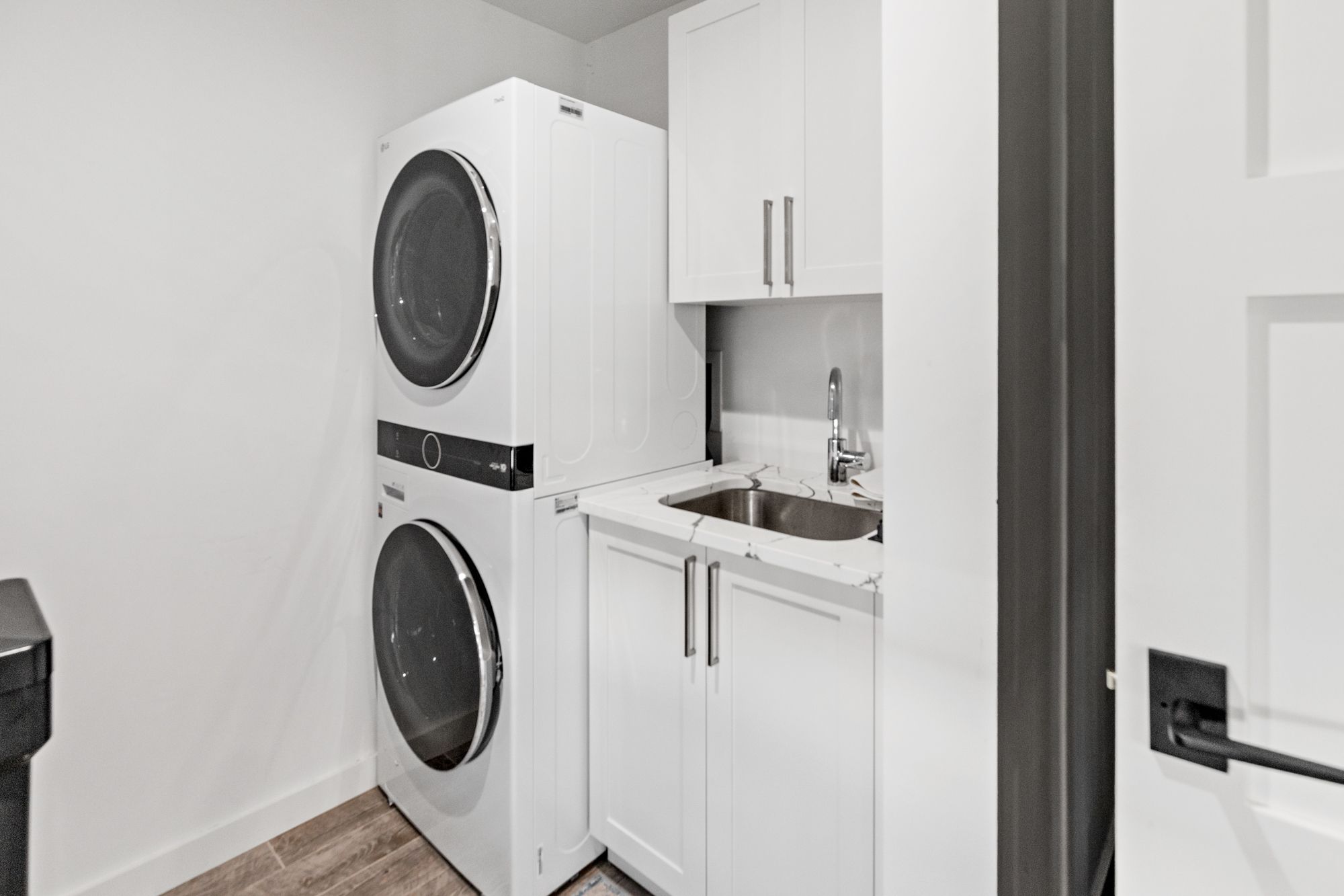 14 Highland Road Hampton Bays, NY 11946 - Photo 11 of 29