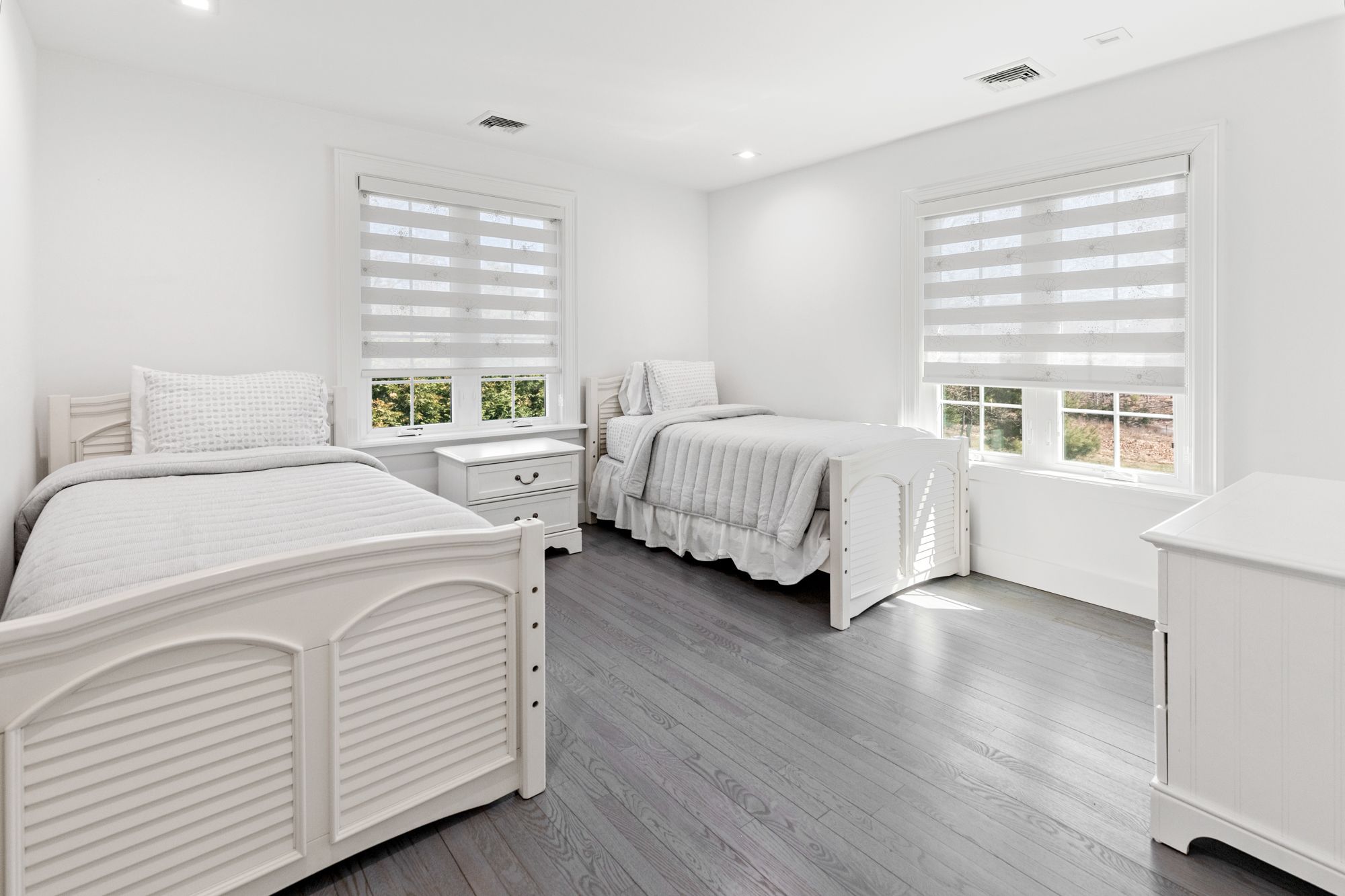 14 Highland Road Hampton Bays, NY 11946 - Photo 19 of 29