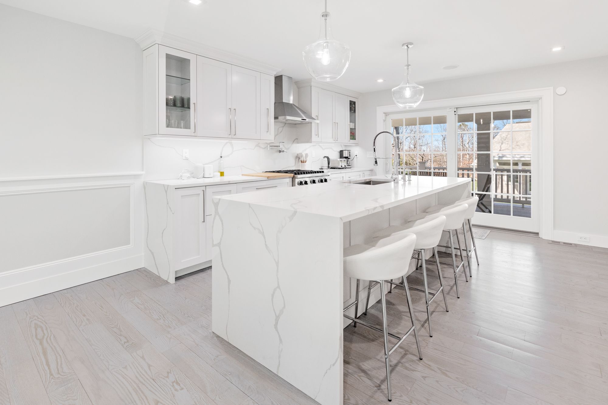 14 Highland Road Hampton Bays, NY 11946 - Photo 2 of 29