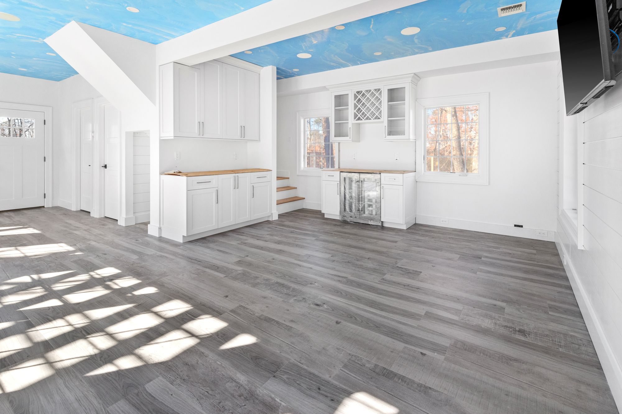 14 Highland Road Hampton Bays, NY 11946 - Photo 23 of 29