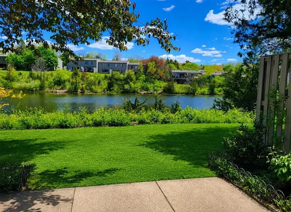 $297,500 | 740 Peninsula Court, Ann Arbor, MI 48105