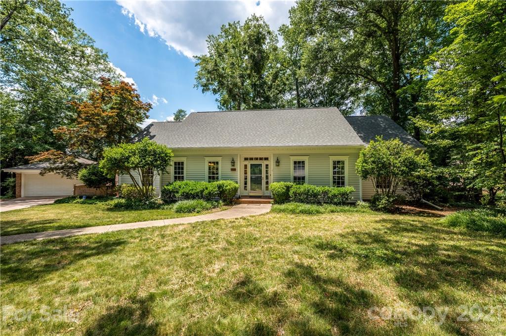 638 Robmont Road Charlotte, NC 28270 - Photo 1 of 36 Gallery Image 1