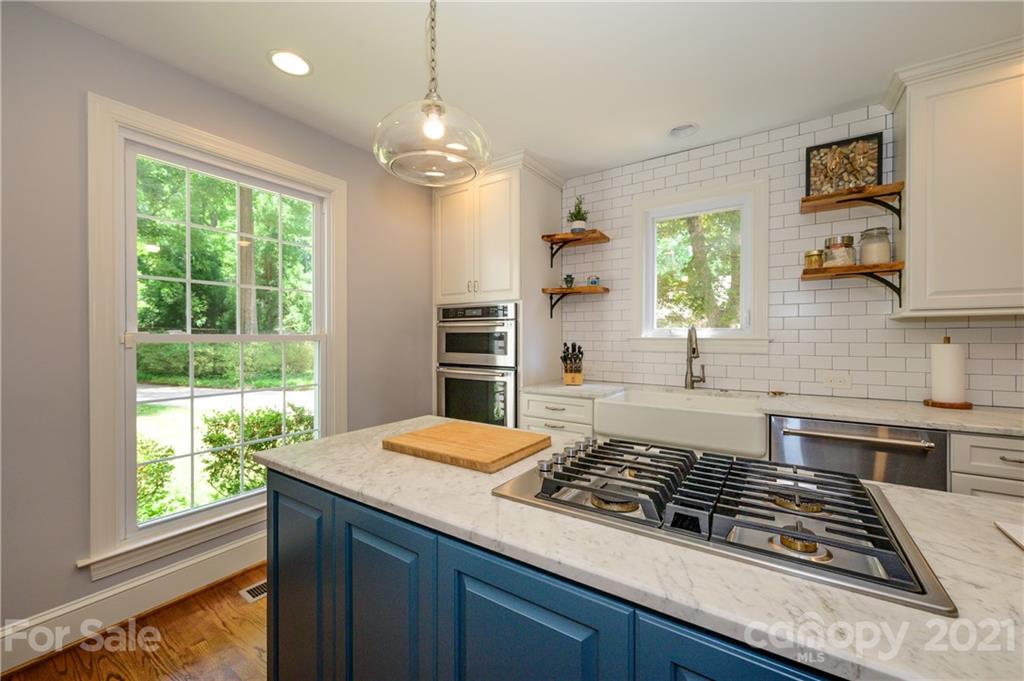 638 Robmont Road Charlotte, NC 28270 - Photo 11 of 36 Gallery Image 11